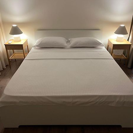 Anna'S Blloku Apartment Tirana Zewnętrze zdjęcie