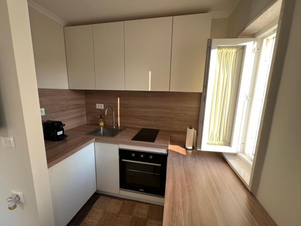 Anna'S Blloku Apartment Tirana Zewnętrze zdjęcie