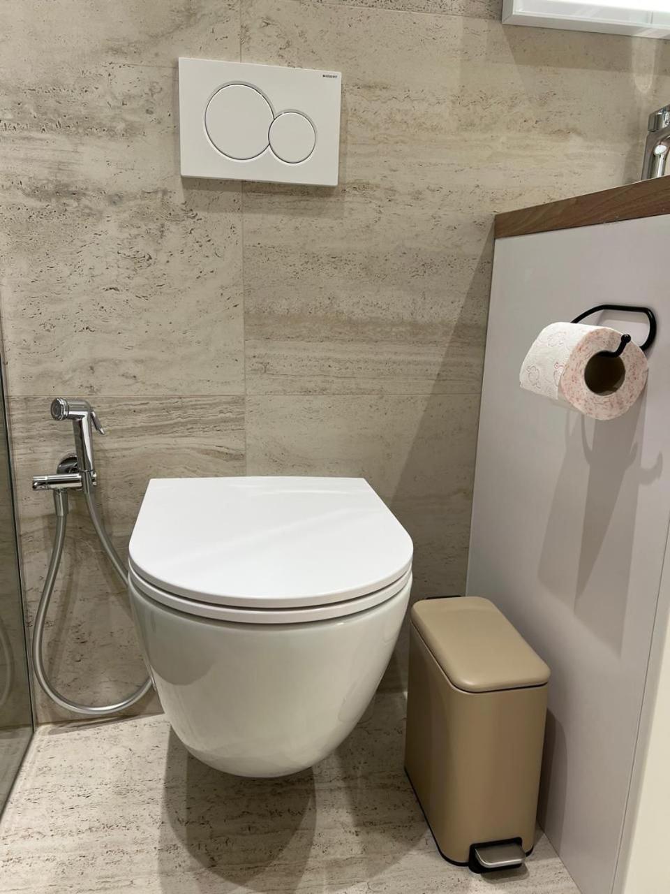 Anna'S Blloku Apartment Tirana Zewnętrze zdjęcie